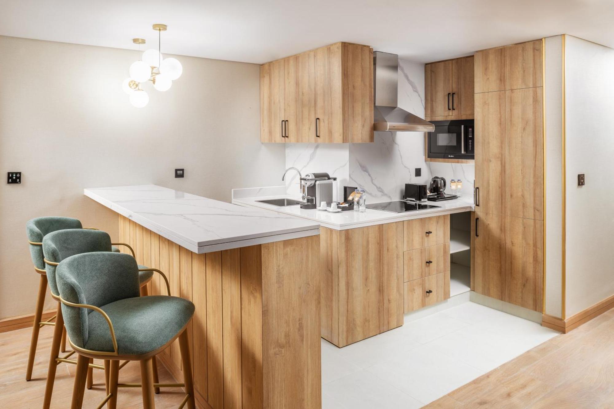 Taiba Suites Madinah Medína Exteriér fotografie A kitchen in a serviced apartment